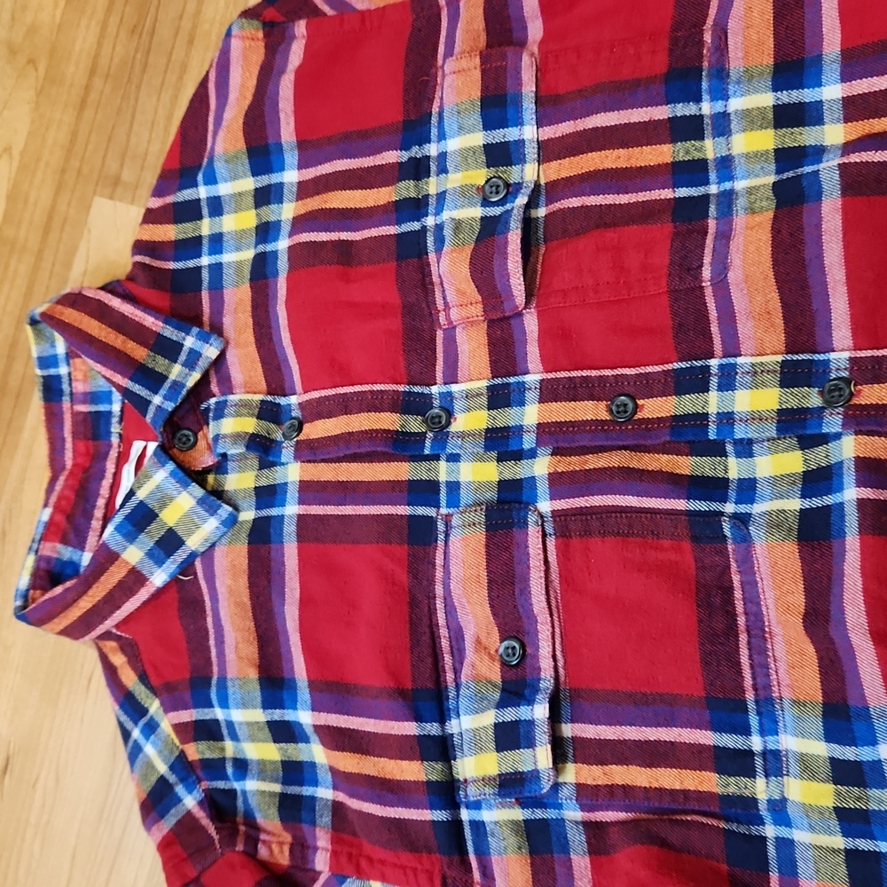 2 flannel shirts - Picture 4 of 12